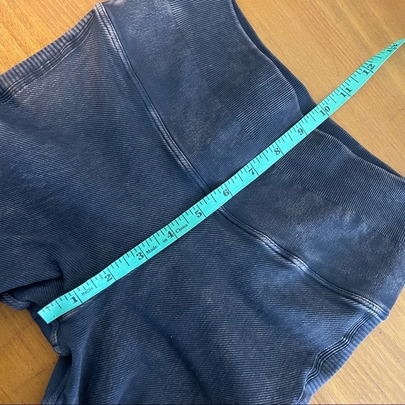 NUX One By One Mineral Wash Black Wash Crop Legging Womens XS - Picture 5 of 10